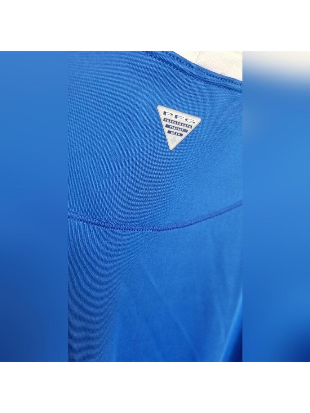 Columbia Women's Blue and White Dri-Fit Long Sleeve Shirt EUC - 3XL - Picture 3 of 4